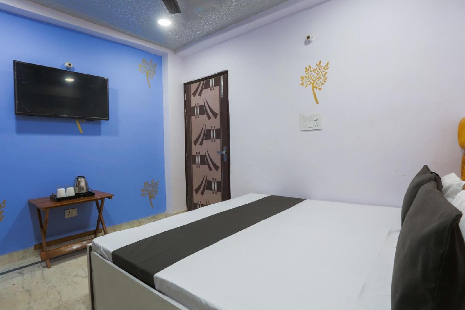 Flips With Mykonos Guest House Нью-Делі Екстер'єр фото